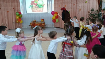 Волшебные окошки осени Волшебные окошки осени.